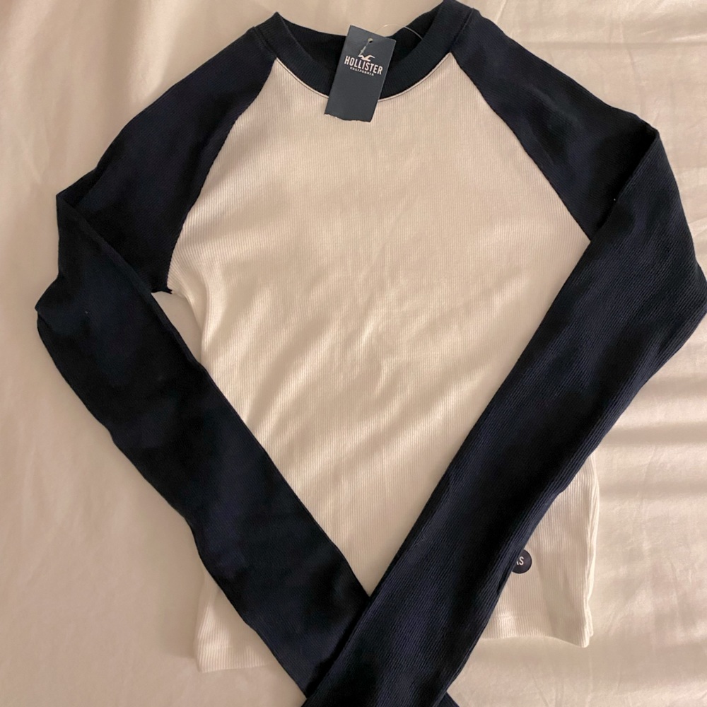 hollister baseball tee
